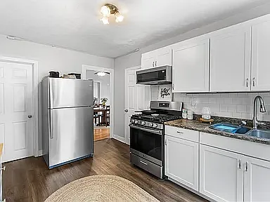2 bed, 1000 sqft, $1,850 — Photo 2