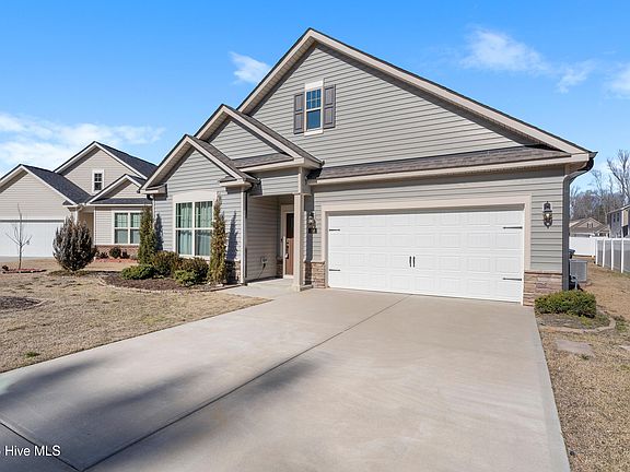 4th image of 518 Belmont Lake Drive