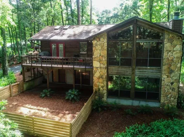 1519 E Indian Head Dr, Tallahassee, FL 32301