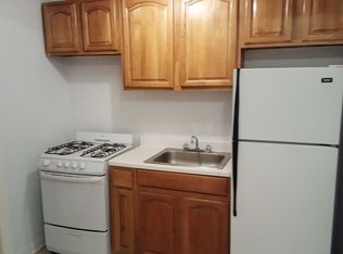 21102 75th Ave APT 5M, Oakland Gardens, NY 11364