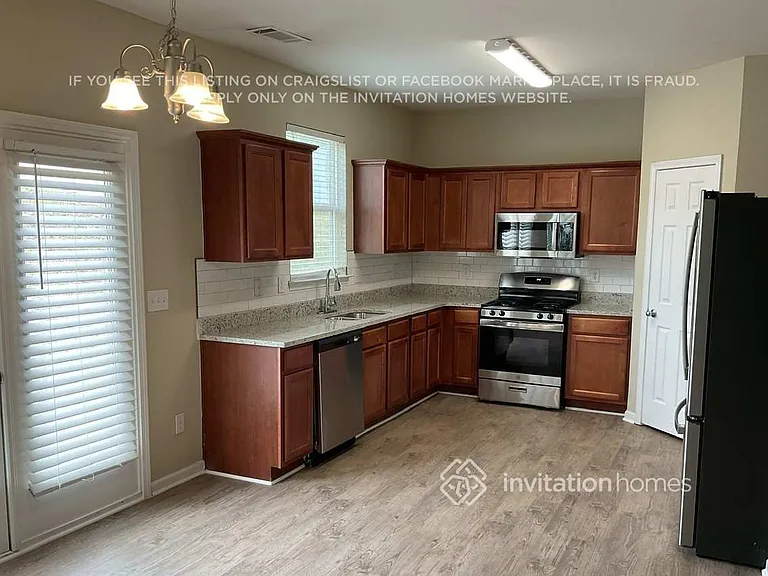 225 Alamosa Path SW — Photo 6