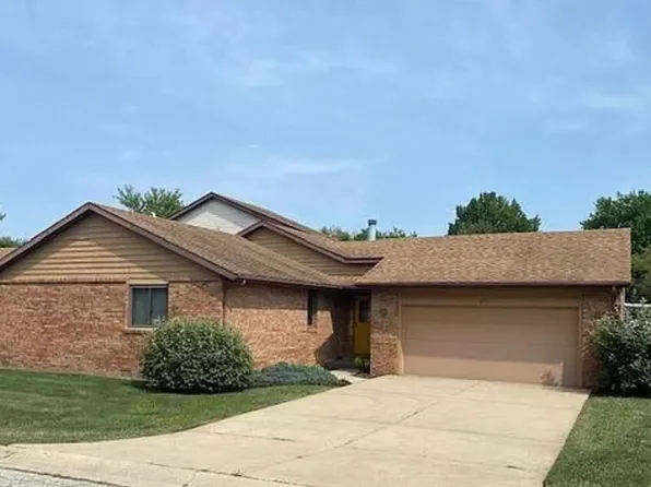 917 Rickard Ct, Springfield, IL 62704