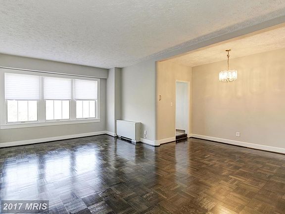 4th image of 3901 Cathedral Ave NW #75