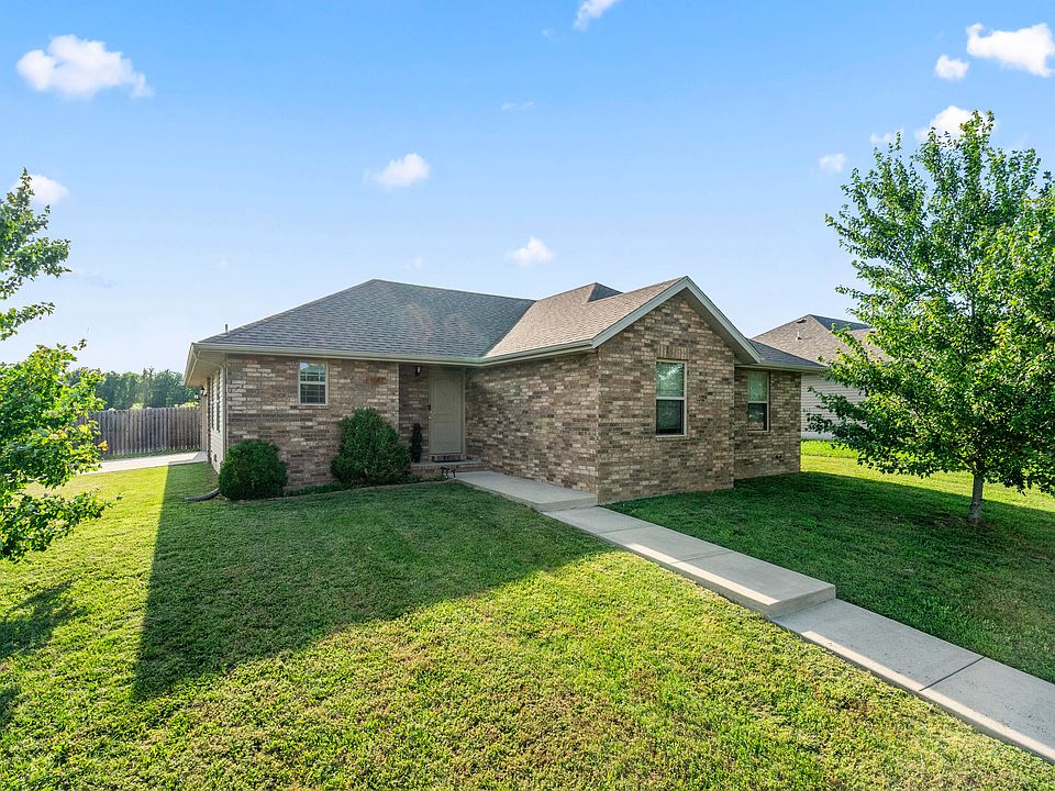 1st image of 1047 S Tanner Drive