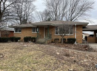 404 N Glenview Ln, Peotone, IL 60468