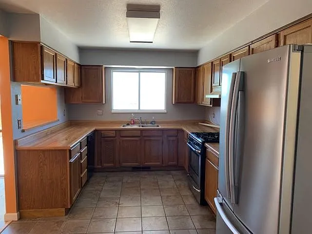 3140 Achilles Dr — Photo 3