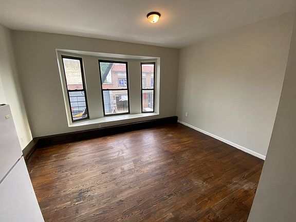 4th image of 40 Mount Vernon Ave APT 2F