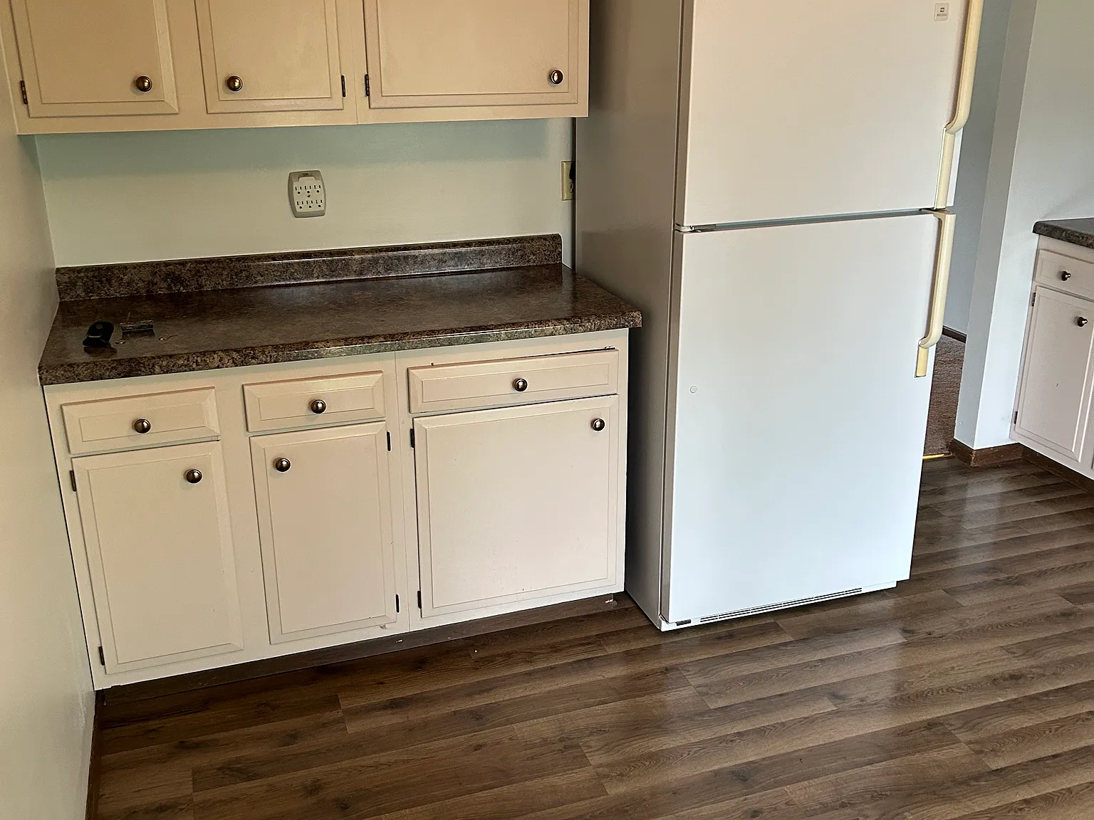 2 bed, 1100 sqft, $1,600 — Photo 3