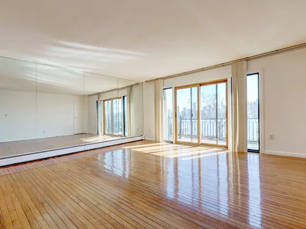 1021 Blvd East image 2 of 7