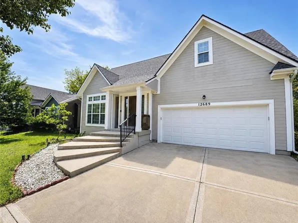 12689 S Belford St, Olathe, KS 66061