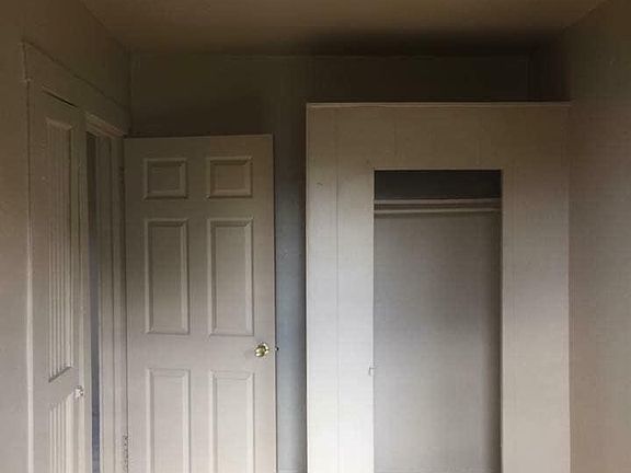 3rd image of 2418 McIlhenny St