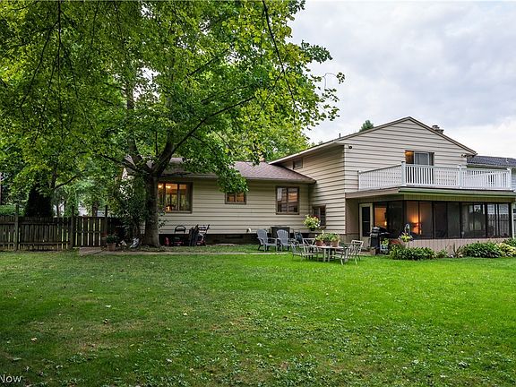 2nd image of 20689 Chestnut Dr