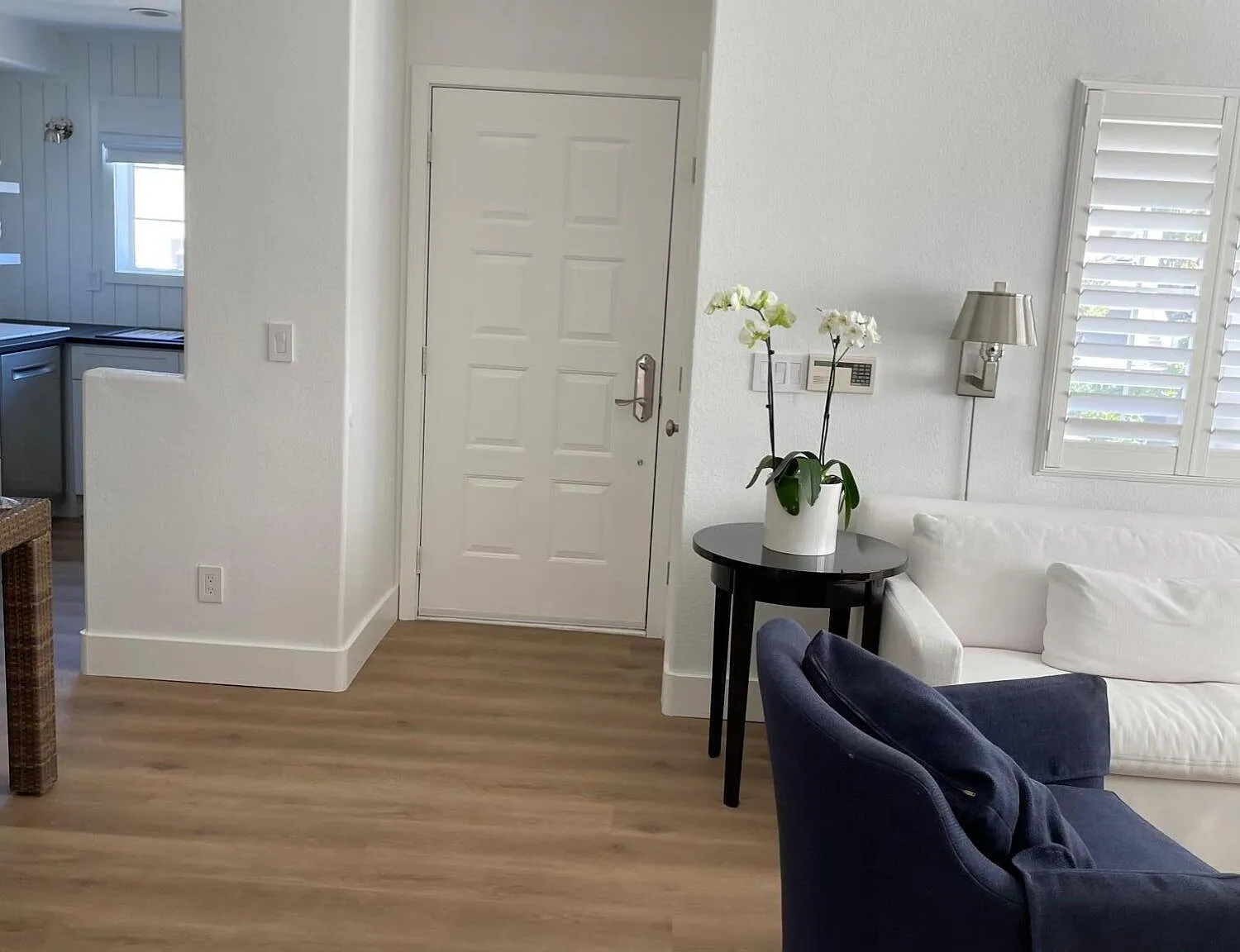 2 bed, 1.5 bath, 785 sqft, $3,000 — Photo 4