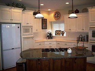 5th image of 4214 SW Stoneylake Dr