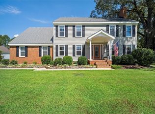 1332 Oak Ridge Dr, Chesapeake, VA 23322
