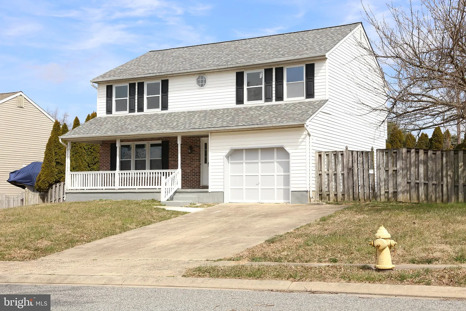 619 Lanark Ct N photo 1