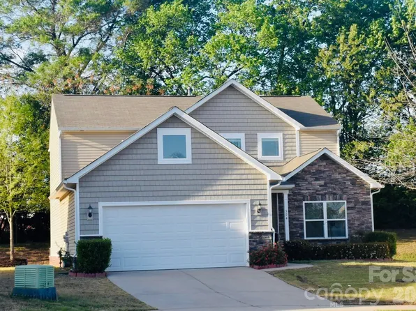 504 Twelve Oaks Ln, Fort Mill, SC 29708