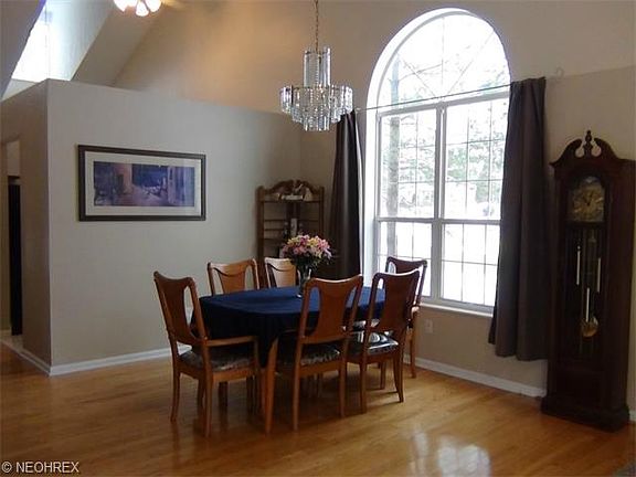 4th image of 8636 Redtail Ct