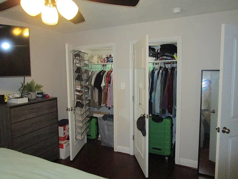 Rear bedroom