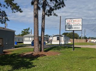 200 Raider Ln Trailer 31, Lumberton, TX 77657