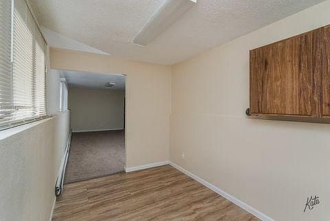 4th image of 662 10th Ave #A