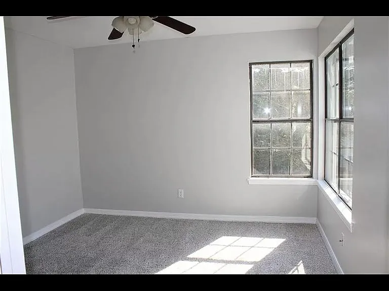 258 Settlers Park Dr — Photo 8