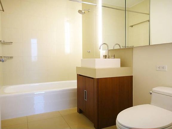 4th image of 450 W 17th St APT 1223