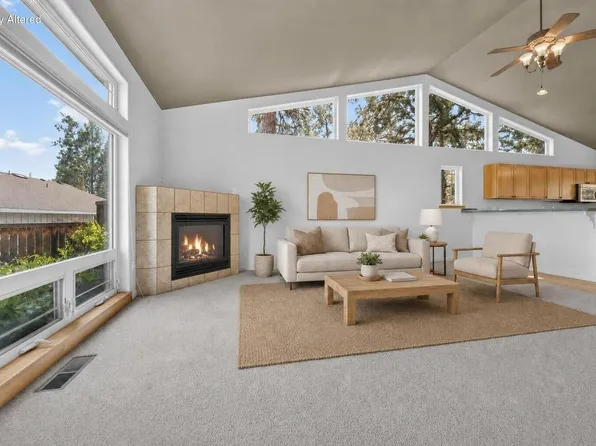 1652 NE Redrose Ct, Bend, OR 97701