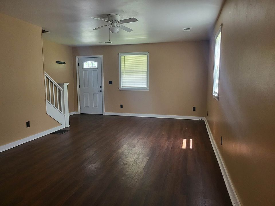 1st image of 222 McPheron Ave #2
