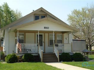 840 Gibson Dr, Toledo, OH 43612