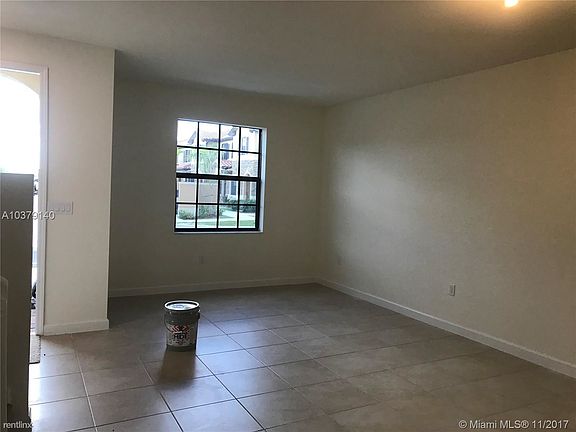 5th image of 3276 W 92nd Pl