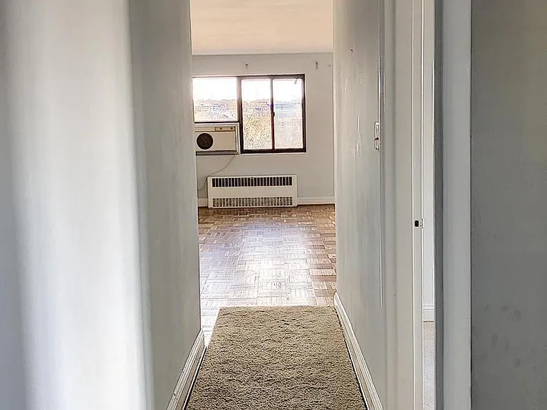 1573 N Colonial Ter #201Y — Photo 3