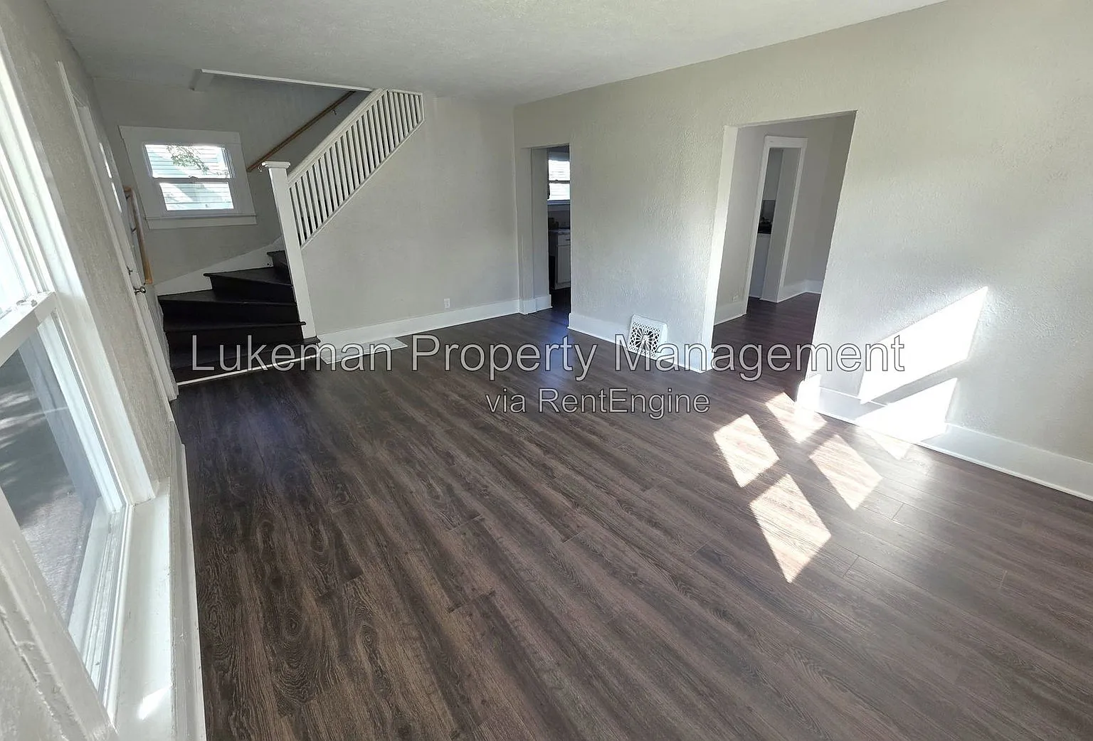 3 bed, 1.0 bath, 1005 sqft, $1,400 — Photo 2