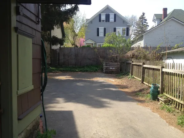 170 Fellows Ave #1B, Syracuse, NY 13210