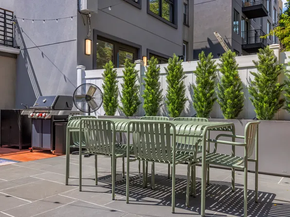 649 De Kalb Avenue image 24 of 29