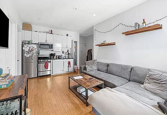 5th image of 201 Allen St APT 5