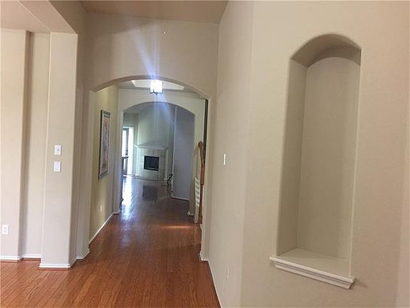 3rd image of 2705 Blackstone Cv
