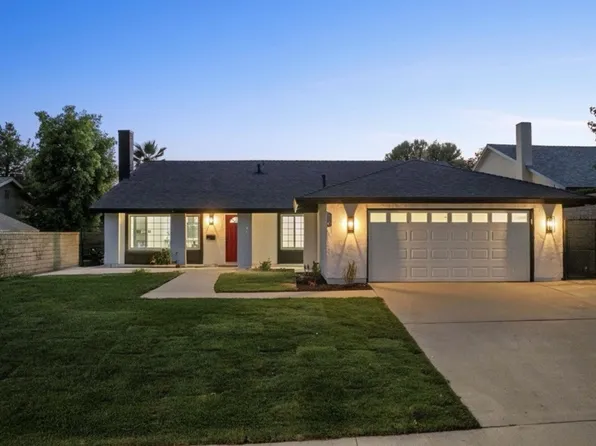 29671 Grandifloras Rd, Santa Clarita, CA 91387