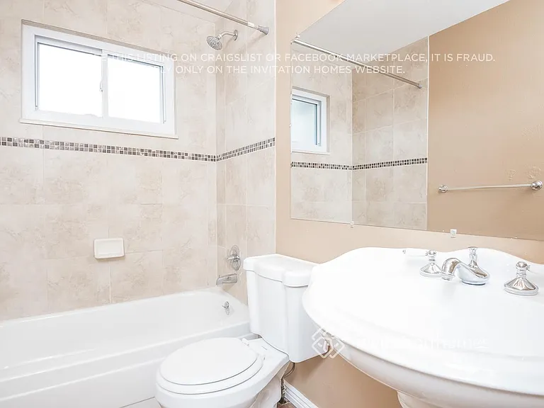 5004 S Richfield Cir — Photo 17