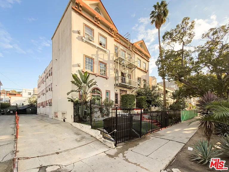 434 S Rampart Blvd #308 — Photo 4