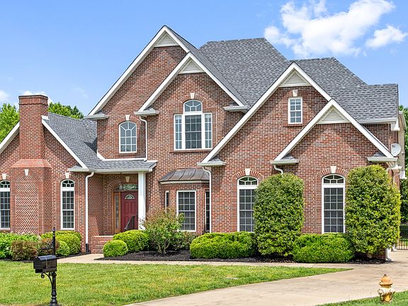 5th image of 406 Glen Cove Dr