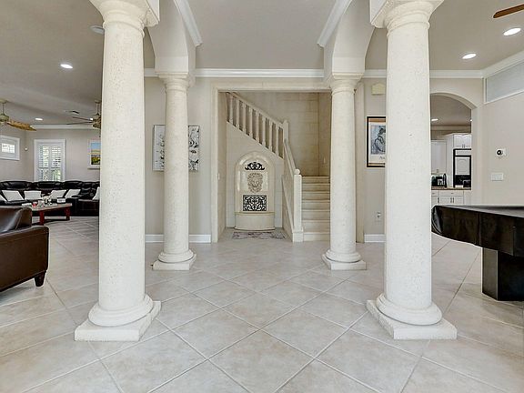 5th image of 2304 Winding Creek Lane