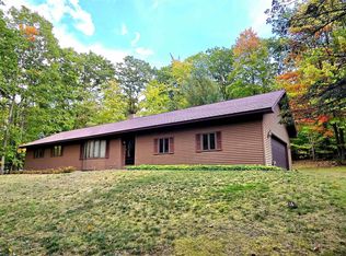 4721 Forest Ridge Dr, Cadillac, MI 49601