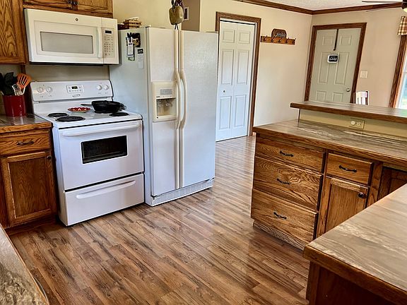 4th image of 2901 Township Road 749