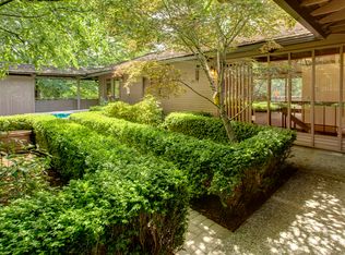 4815 88th Ave SE, Mercer Island, WA 98040