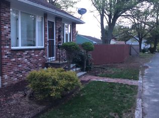 63 Benefit St, Warwick, RI 02886