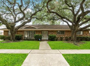 5338 Rutherglenn Dr, Houston, TX 77096