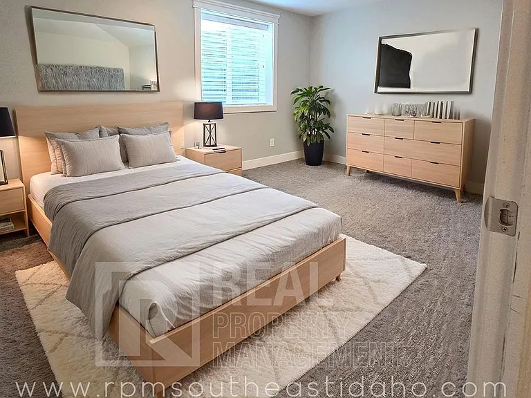 4802 Porter Dr — Photo 4