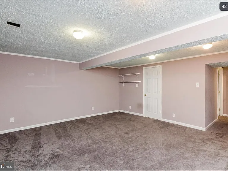 1829 Queen Anne Sq #BEL — Photo 38