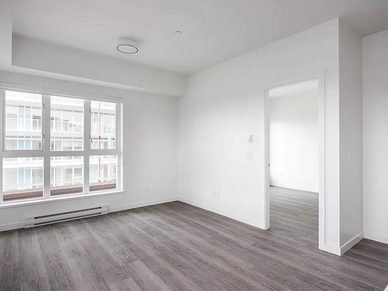 537 Foster Ave — Photo 71
